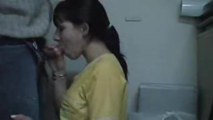 Busty ورزش ها در شلوار جین, من می دانم شما را دوست دارم فیلم کوتاه سکس از کون