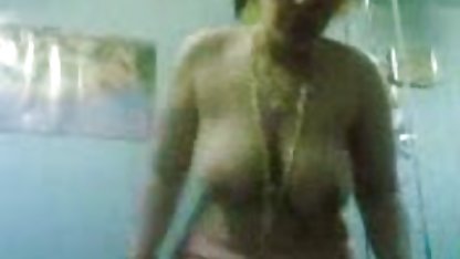 دارای موی سرخ جوراب ساق کوتاه سکسی بیب Fucks در خانه